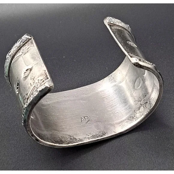 Vintage Navajo 3 Stone Turquoise SS Wide Cuff Bracelet~ - Picture 3 of 14